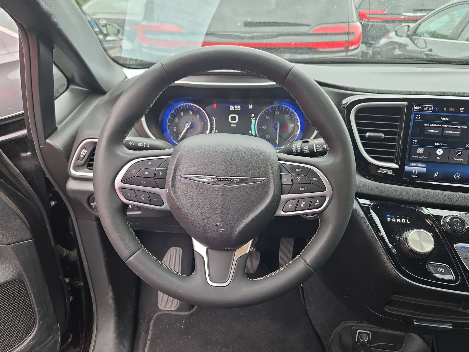 Used 2025 Chrysler Pacifica Select FWD image 15