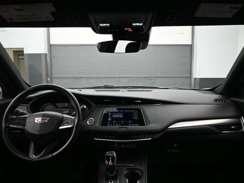 Used 2022 Cadillac XT4 Premium Luxury w/ Safety Alert Package AWD/4WD image 24