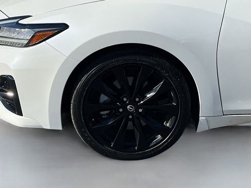 Used 2023 Nissan Maxima SR w/ Sport Mat Group FWD image 34