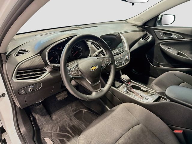 Used 2023 Chevrolet Malibu RS FWD image 9