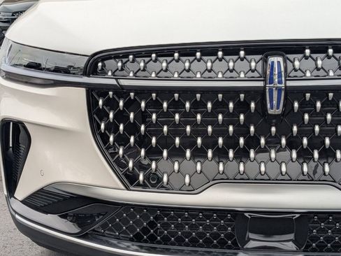 New 2026 Lincoln Nautilus Premier w/ Equipment Group 102A AWD/4WD image 10