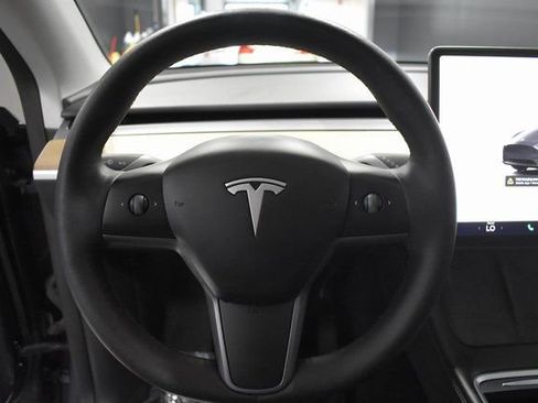 Used 2023 Tesla Model Y Long Range image 26