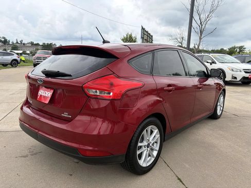 Used 2016 Ford Focus SE FWD image 8