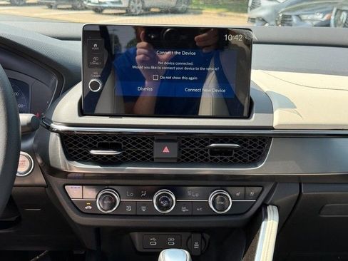 Certified 2025 Acura ADX A-Spec image 9