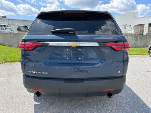 Used 2023 Chevrolet Traverse LT w/ LT Premium Package AWD/4WD image 5