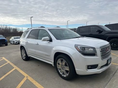 Used 2016 GMC Acadia Denali image 4