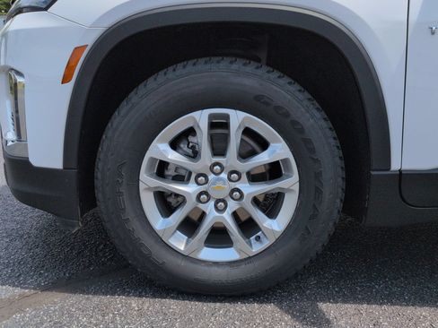 Certified 2022 Chevrolet Traverse LS AWD/4WD image 33