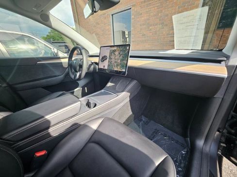 Used 2023 Tesla Model Y Long Range AWD/4WD image 55