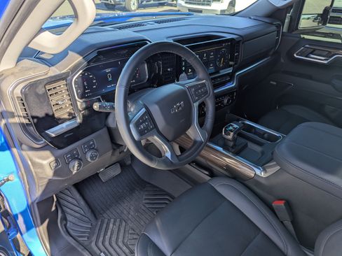 Used 2026 Chevrolet Silverado 1500 RST AWD/4WD image 13