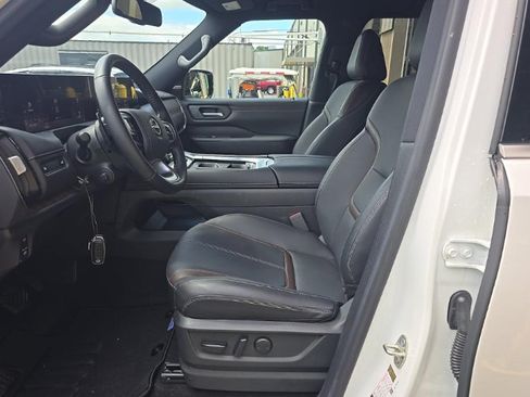 Used 2025 Nissan Armada SL w/ Captain's Chari Seat Package RWD image 10