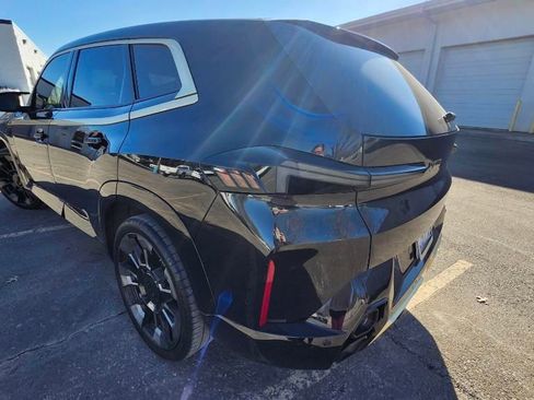 Used 2023 BMW XM image 4