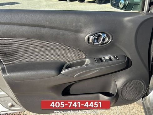 Used 2014 Nissan Versa SV FWD image 17