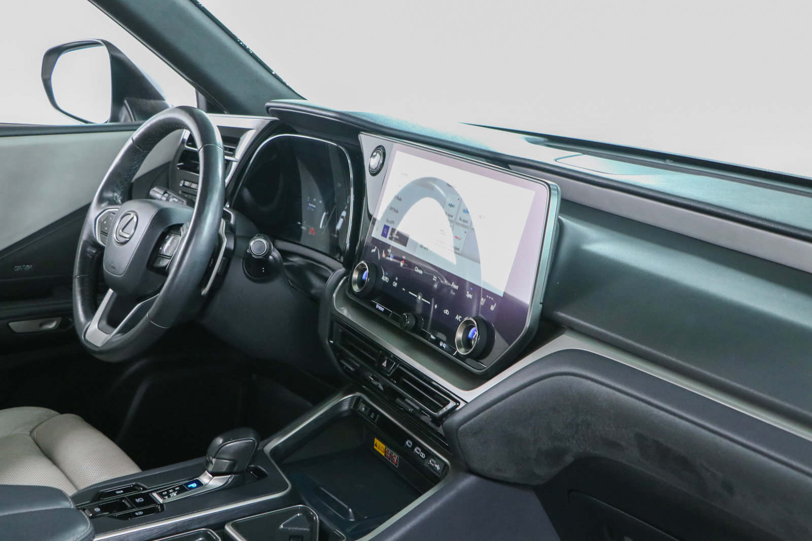 Used 2024 Lexus TX 350 FWD w/ Technology Package image 29