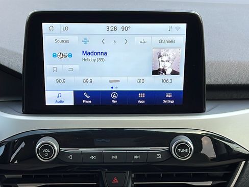 Used 2022 Ford Escape SE w/ Cold Weather Package FWD image 14