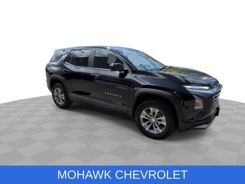 Used 2025 Chevrolet Equinox LT AWD/4WD image 2
