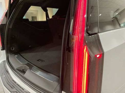 New 2026 Cadillac Escalade ESV Luxury w/ Touring Package AWD/4WD image 15