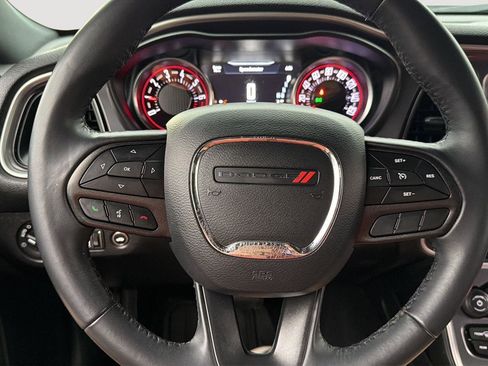 Used 2020 Dodge Challenger SXT w/ Driver Convenience Group RWD image 12
