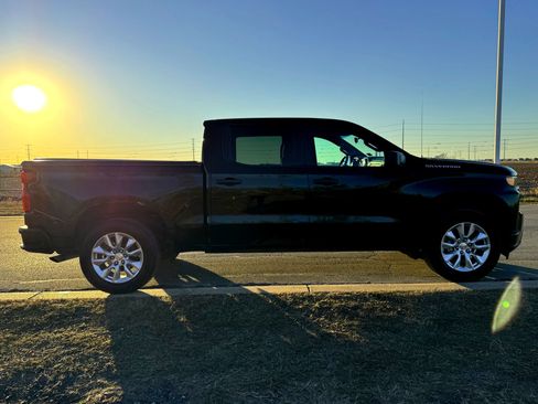 Used 2021 Chevrolet Silverado 1500 Custom image 5