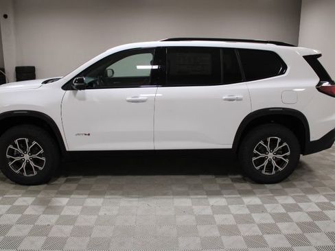 New 2025 GMC Acadia AT4 w/ Super Cruise Package image 5