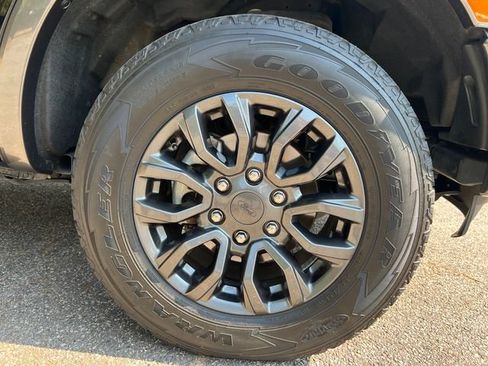 Used 2020 Ford Ranger XLT w/ Equipment Group 302A Luxury AWD/4WD image 16