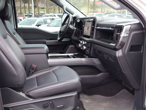 Used 2025 Ford F350 Lariat w/ Black Appearance Package image 27
