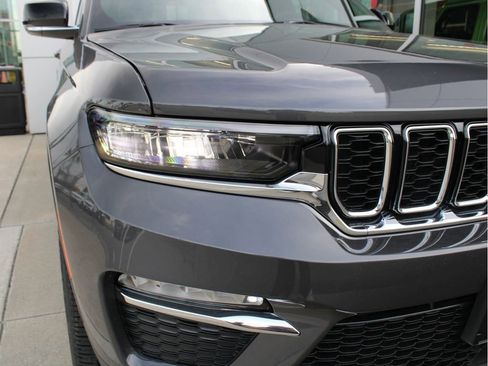 New 2025 Jeep Grand Cherokee Limited image 39