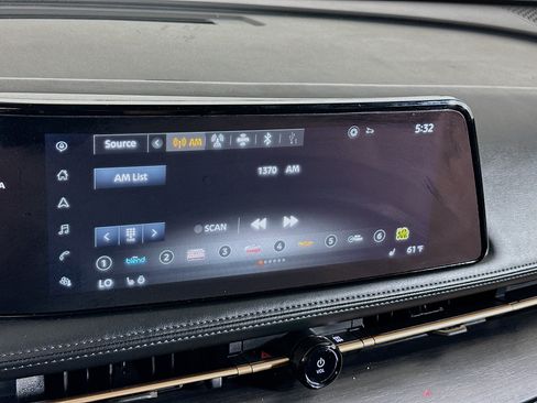 Used 2024 Nissan Ariya AWD image 19