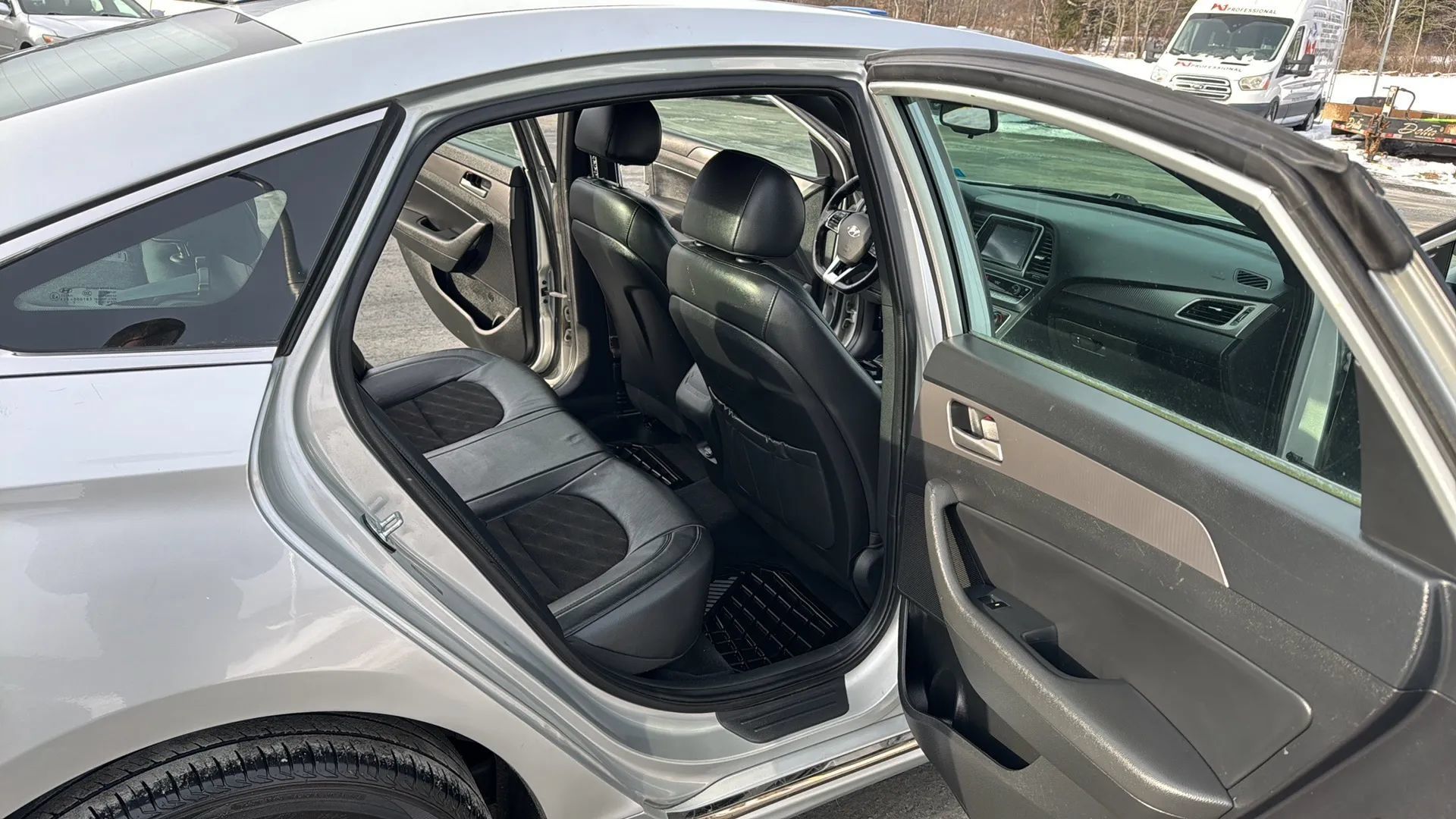 Used 2018 Hyundai Sonata Sport FWD image 14
