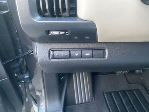 Used 2024 Nissan Pathfinder SL image 15