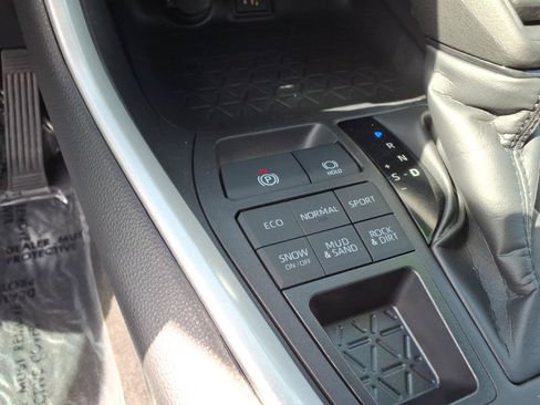 Certified 2024 Toyota RAV4 XLE w/ Convenience Package AWD/4WD image 20