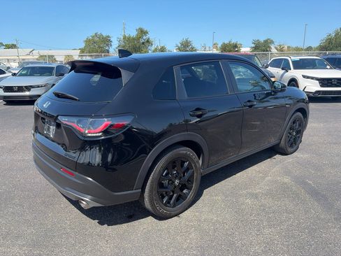 Certified 2025 Honda HR-V Sport image 7