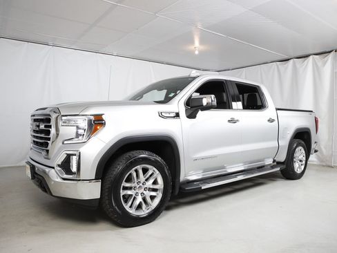 Used 2019 GMC Sierra 1500 SLT w/ SLT Premium Plus Package AWD/4WD image 24
