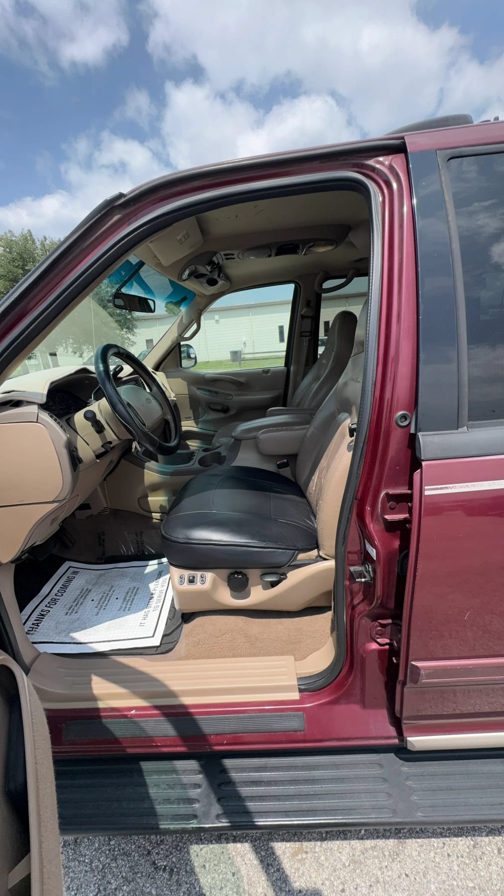 Used 1998 Ford Expedition 2WD image 9