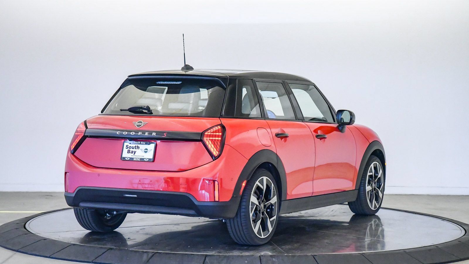 New 2026 MINI Cooper S FWD image 5