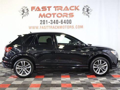 Used 2023 Audi Q3 2.0T Premium Plus w/ Premium Plus Package image 7