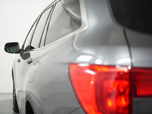 Used 2017 Honda Pilot EX image 64