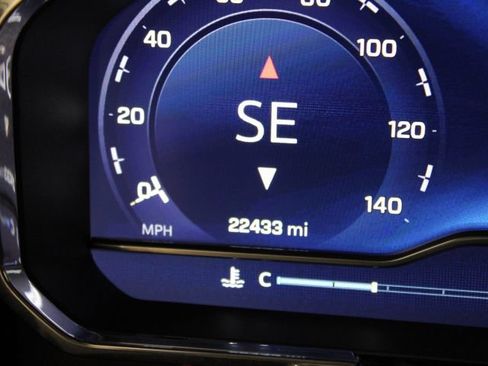 Used 2024 Chevrolet Silverado 1500 ZR2 AWD/4WD image 5
