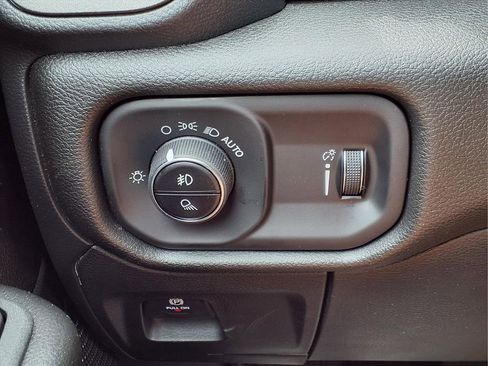 New 2026 RAM 1500 Classic Warlock AWD/4WD image 19