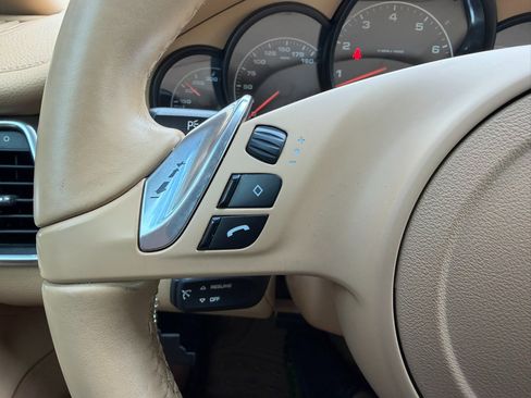 Used 2011 Porsche Panamera image 26