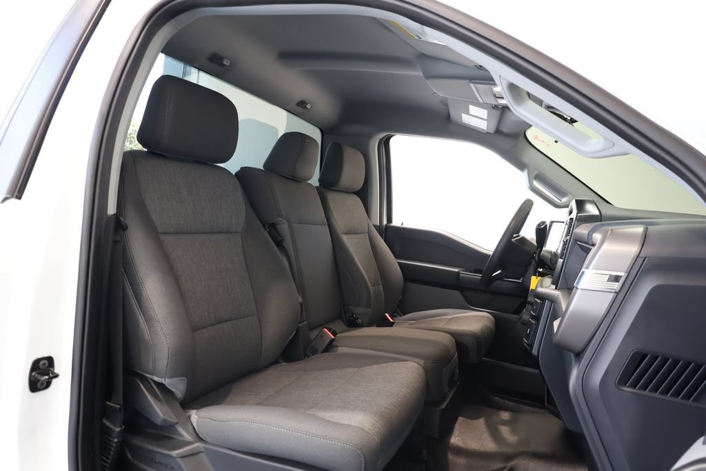 Used 2025 Ford F150 XL RWD image 19