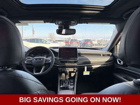 New 2026 Jeep Compass Latitude image 41