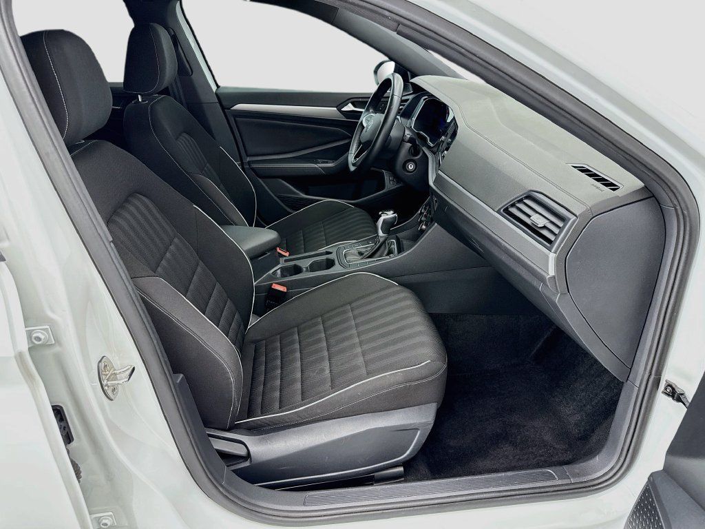 Used 2024 Volkswagen Jetta Sport FWD image 18