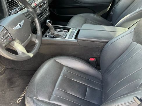 Used 2016 Hyundai Genesis 3.8 w/ Option Group 02 image 17