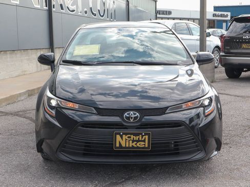 Used 2024 Toyota Corolla LE FWD image 2