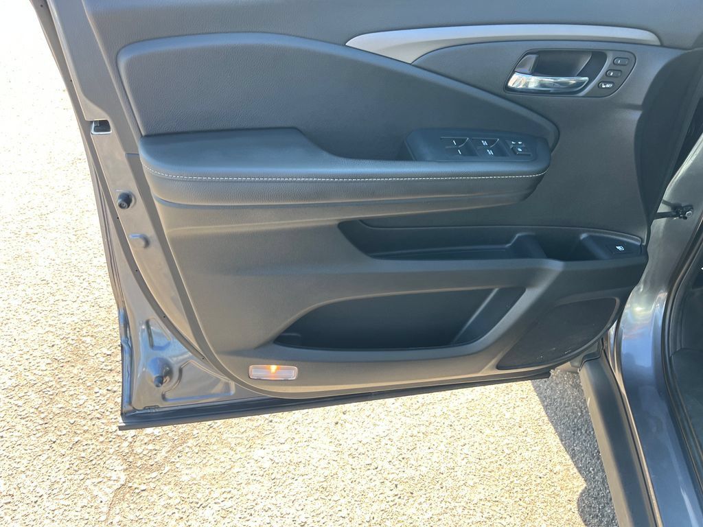 Certified 2023 Honda Ridgeline RTL-E image 18
