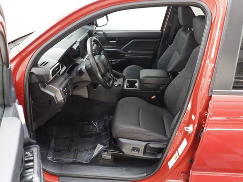 Used 2025 Toyota Tacoma SR5 AWD/4WD image 6