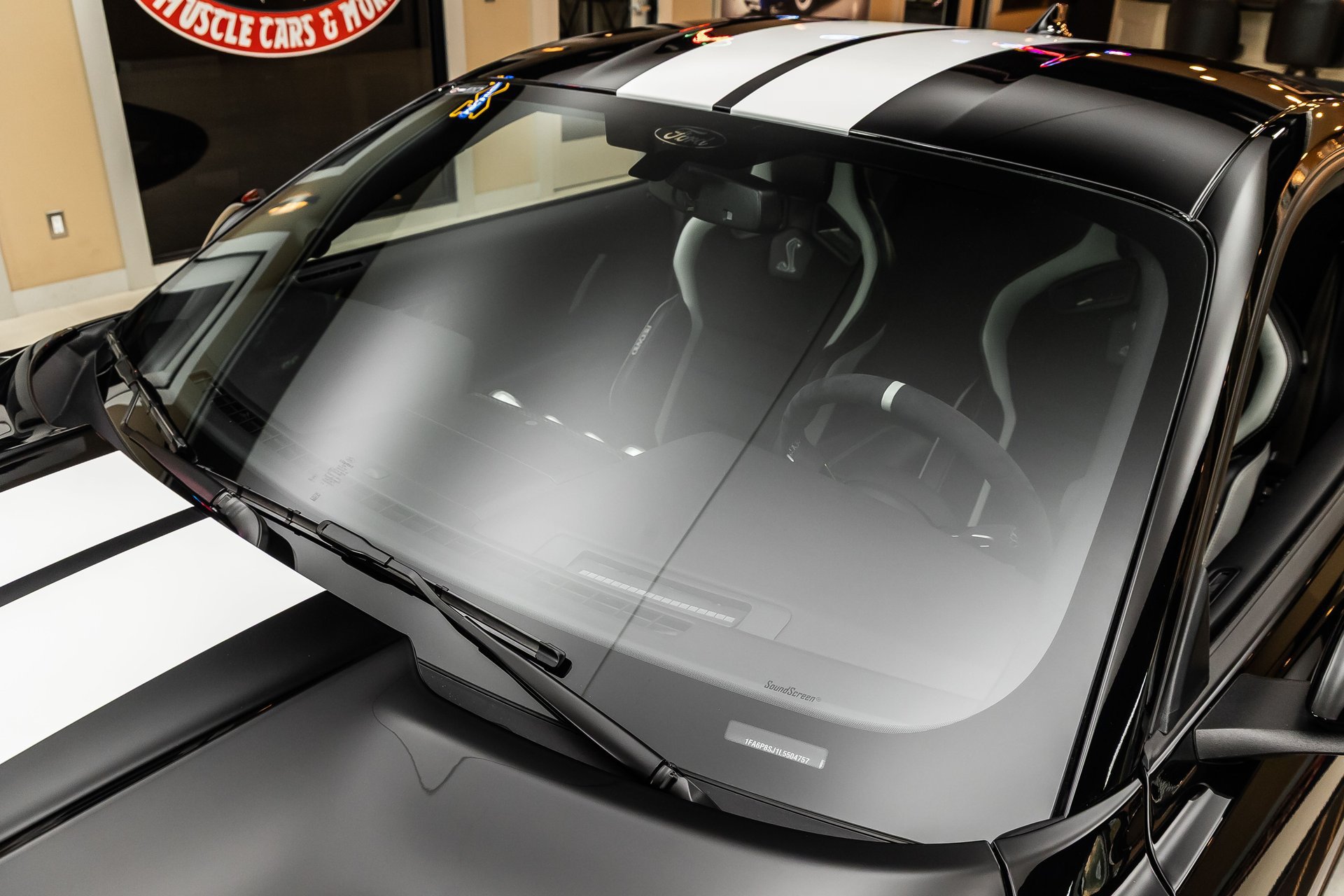 Used 2020 Ford Mustang Shelby GT500 w/ Carbon Fiber Track Pack RWD image 27