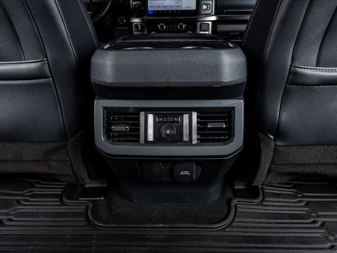 Used 2024 Ford F350 Lariat w/ Lariat Ultimate Package image 33