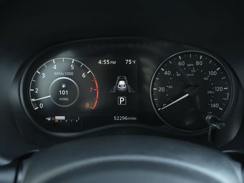 Used 2022 Nissan Kicks SV image 10