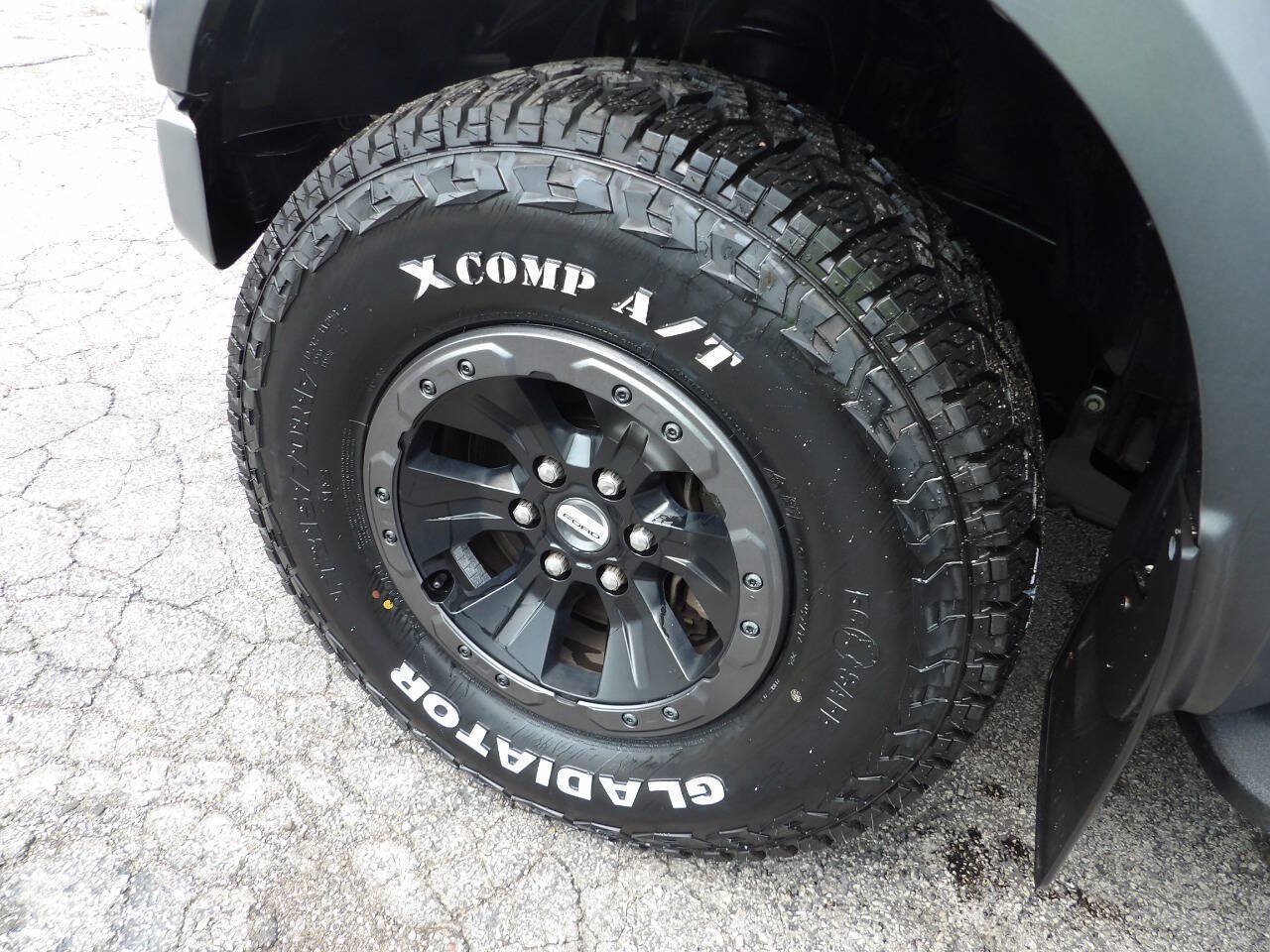 Used 2018 Ford F150 Raptor w/ Equipment Group 802A Luxury AWD/4WD image 5
